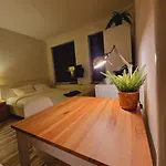 Private Room 202 - Eindhoven - By T&S.