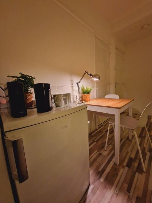 Appartement Private 202 - - By T&s. *